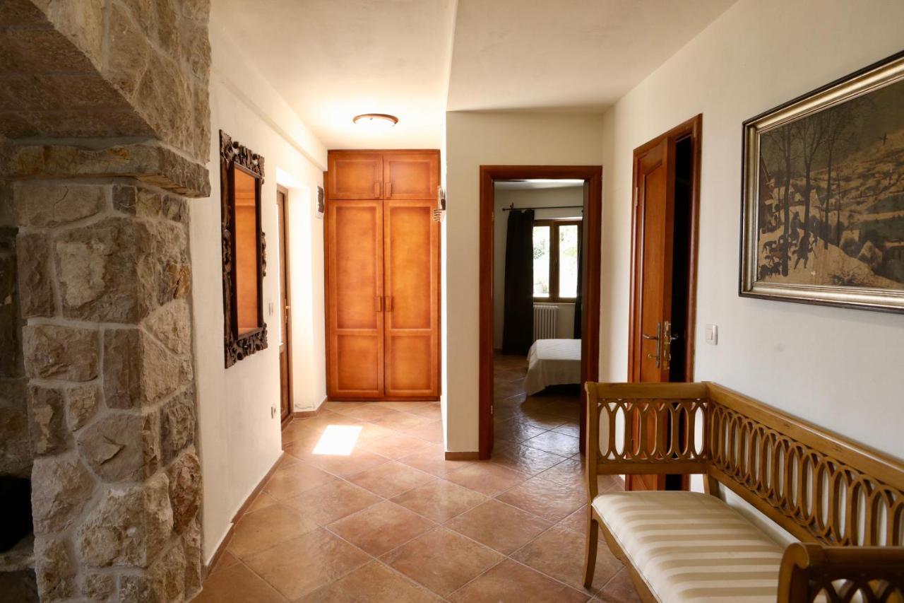 Mountains Villa Near Budva Exterior photo