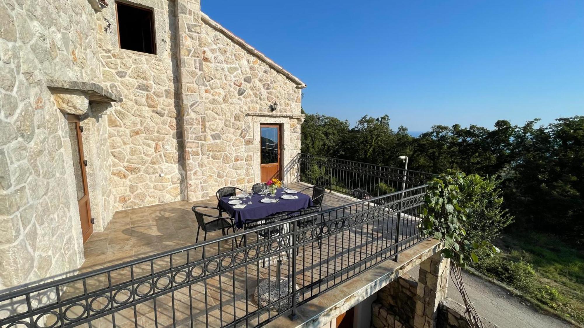 Mountains Villa Near Budva Exterior photo