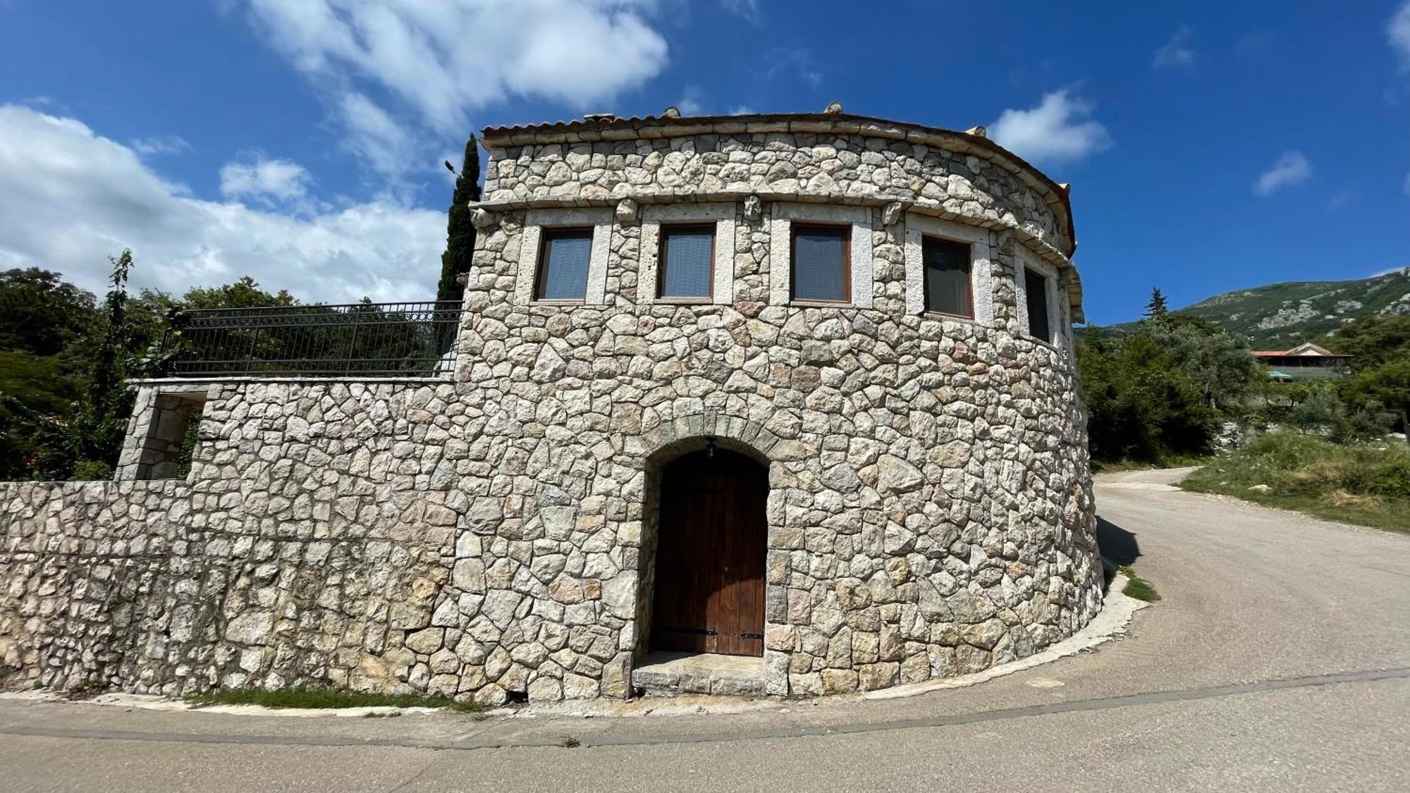 Mountains Villa Near Budva Exterior photo